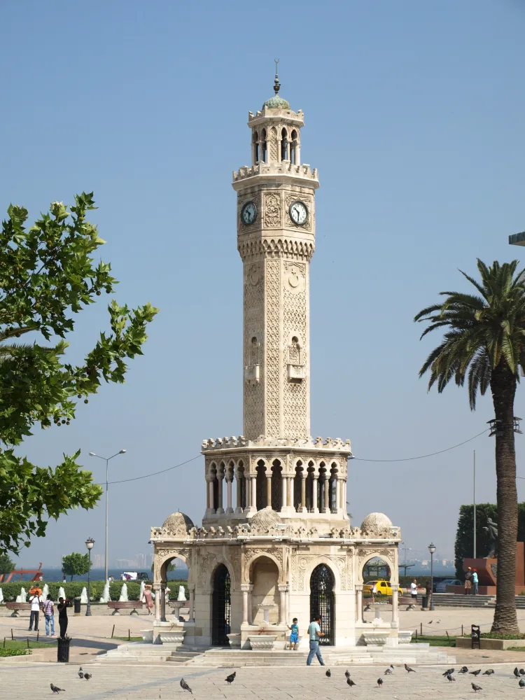 Discover Izmir with Guided Tours