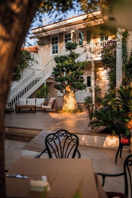 Zemira Garden Hotel & Restaurant