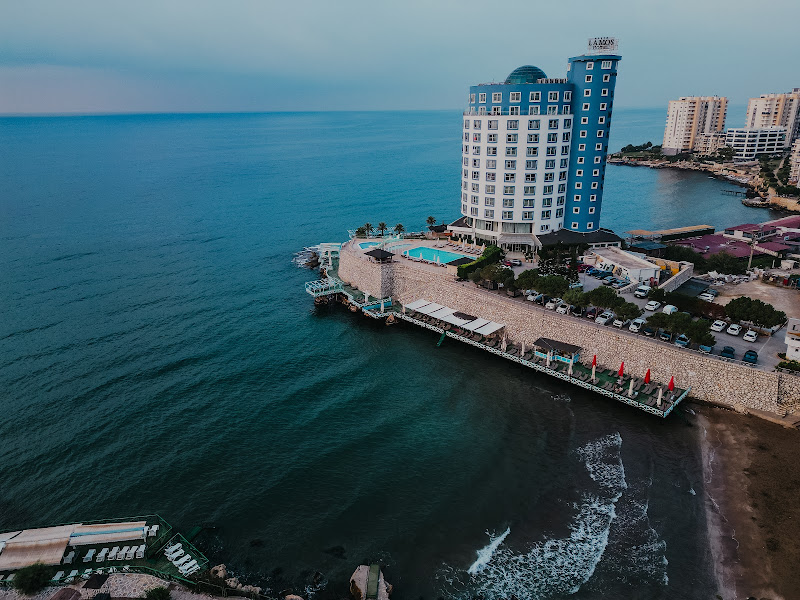 Lamos Hotel & Convention Center