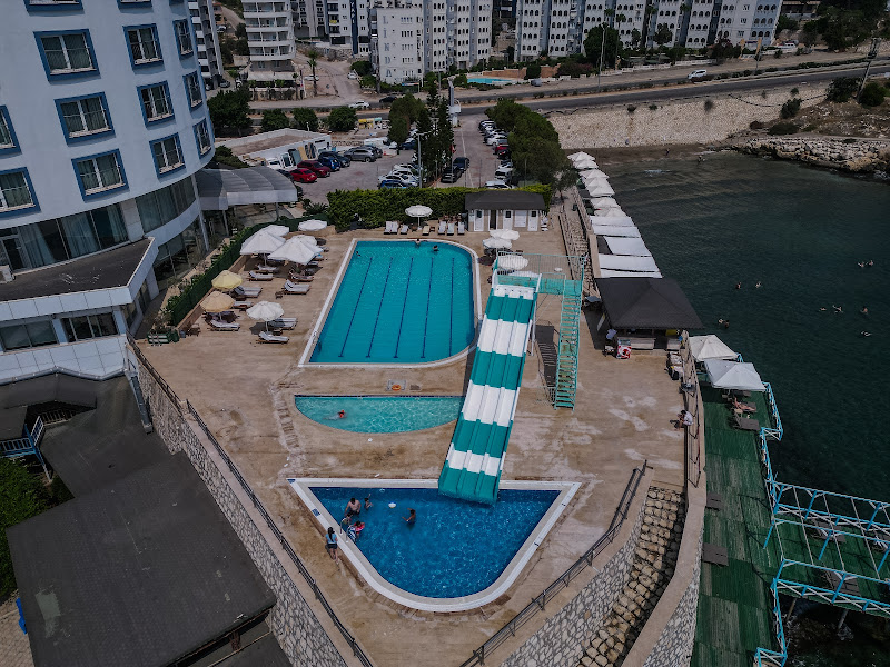 Lamos Hotel & Convention Center