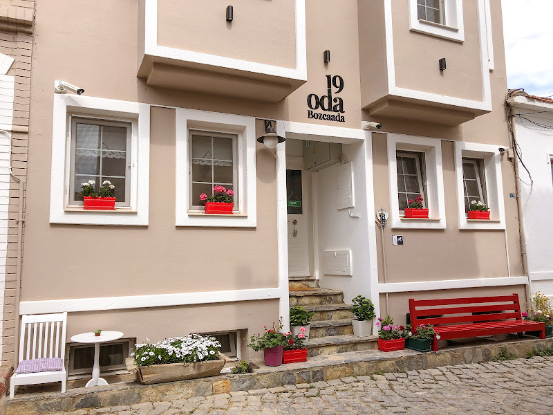 19 Oda Bozcaada Oteli
