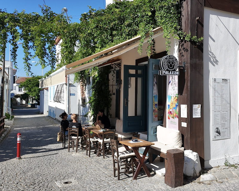 19 Oda Bozcaada Oteli