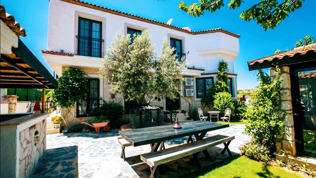 Çınar Otel Alaçatı