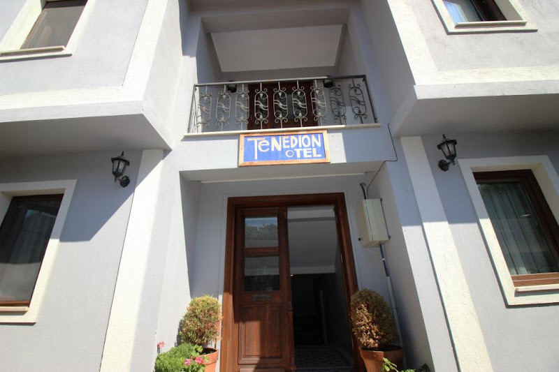 Tenedion Otel