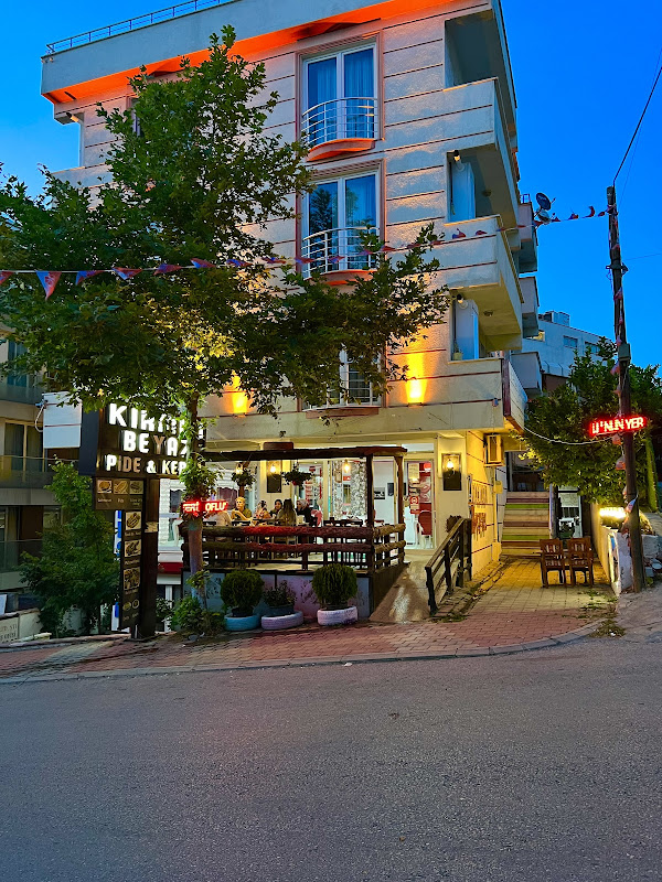 Armutlu Kırmızı Beyaz Apart