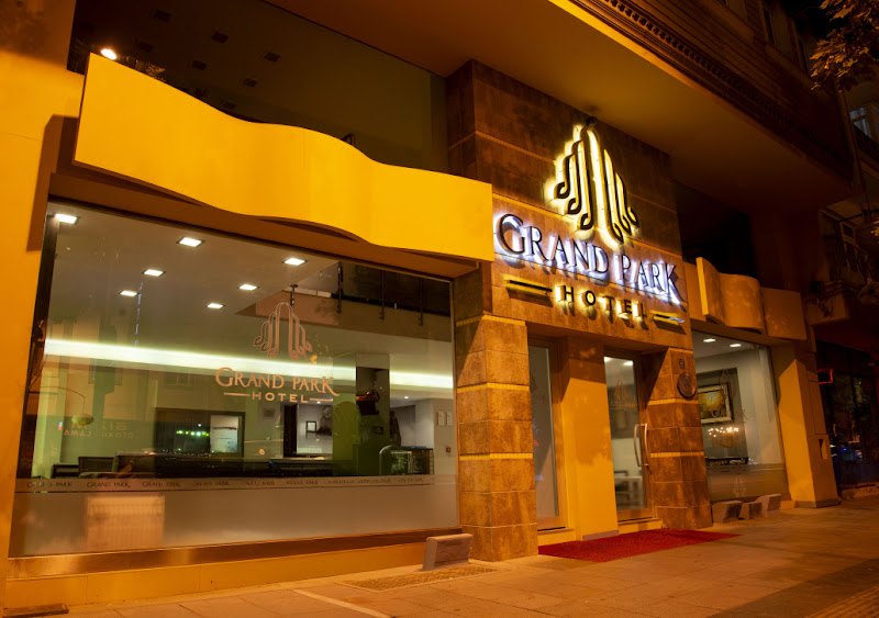 Grand Park Hotel
