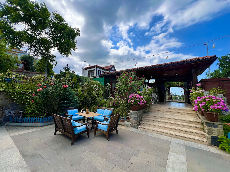 Mehmet Efendi Konağı