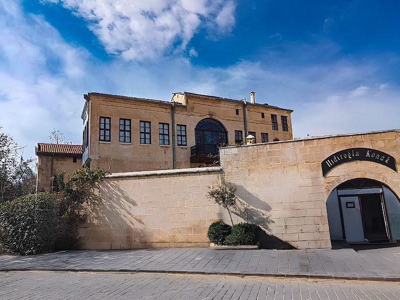 Hıdıroğlu Konak