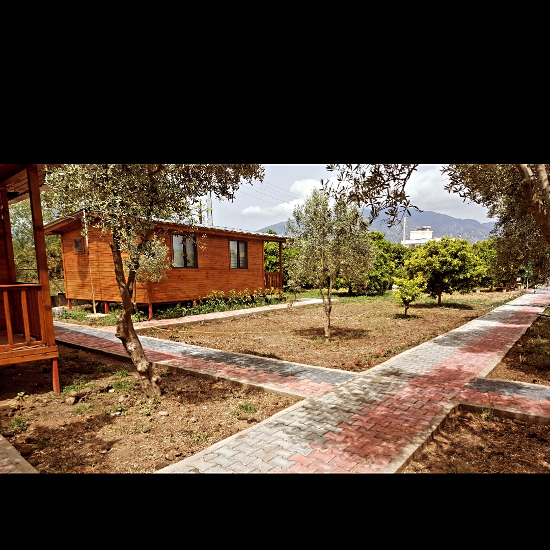 Blue Life Hotel & Restaurant