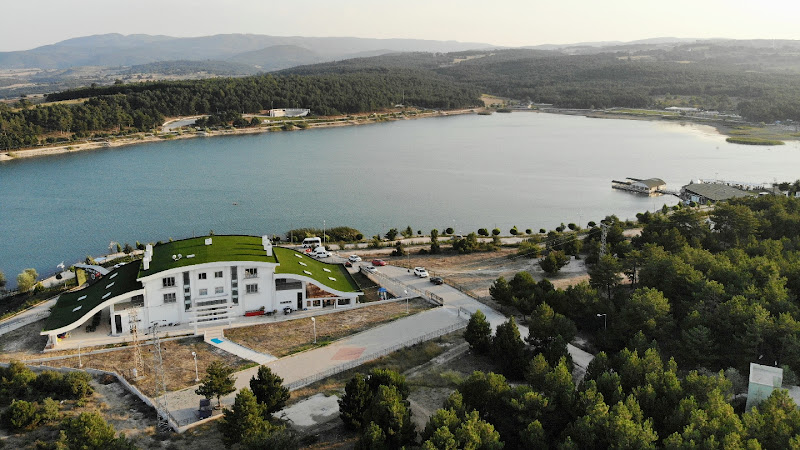Bilecik Şeyh Edebali Üniversitesi Pelitözü Gölpark Misafirhanesi