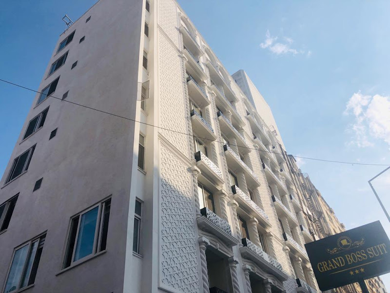 Grand Boss Suit Otel