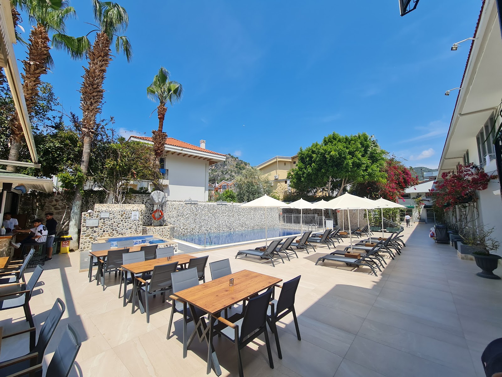 Magic Tulip Beach Hotel