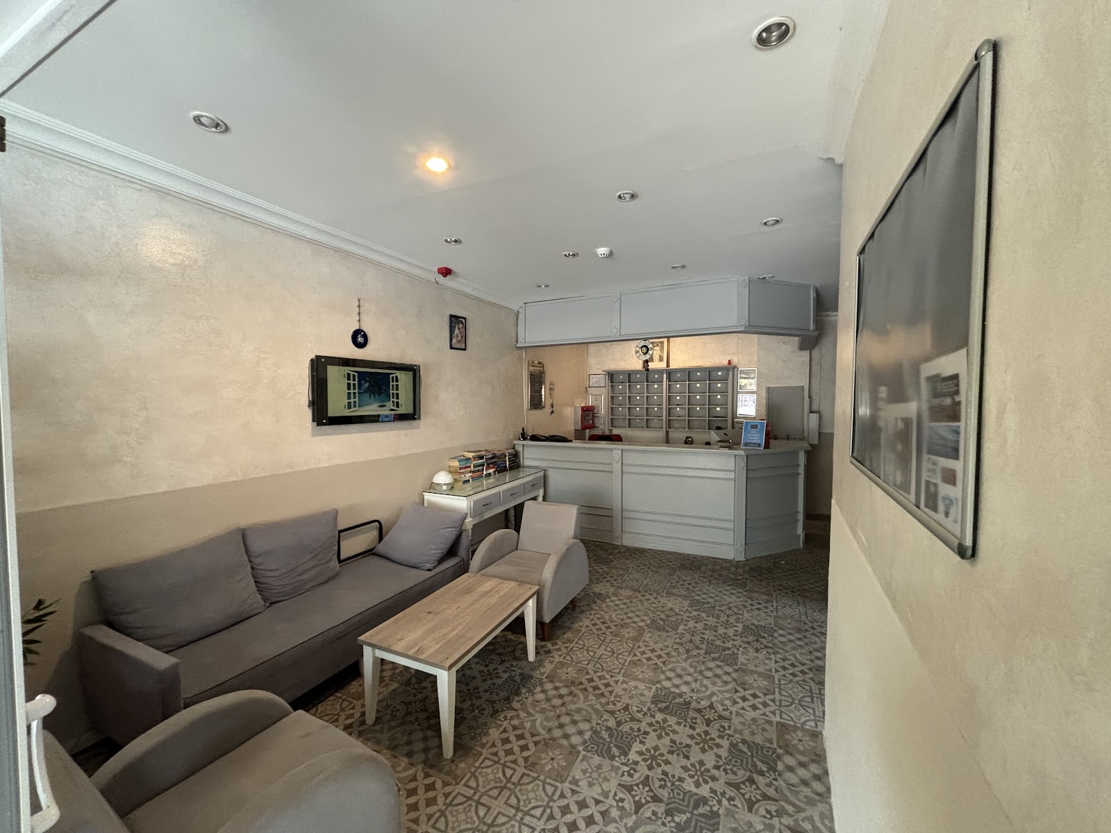 Avisos Hotel&Apartments