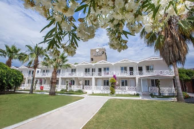 Unique Residence Hotel Golf & Spa