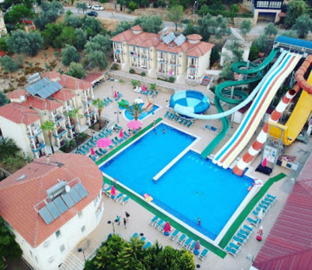 Ünlü Hotel