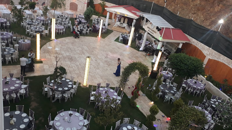 Defne Asya Garden Otel Kır Bahçesi Düğün Vip Balo Salonu Harbiye