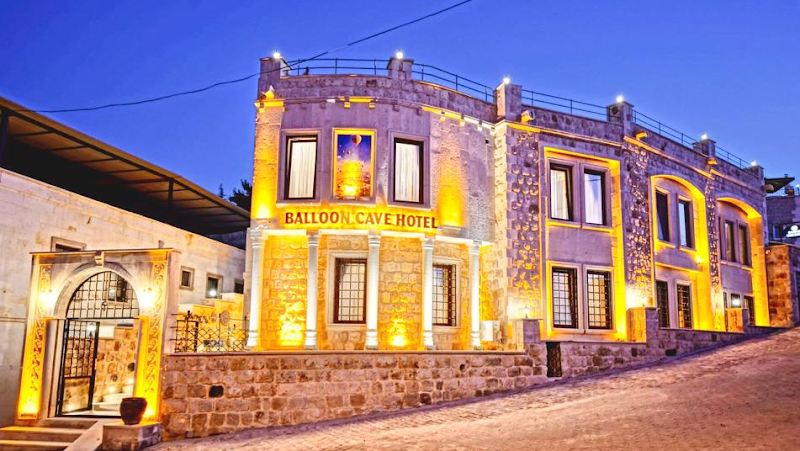 Balloon Cave Hotel