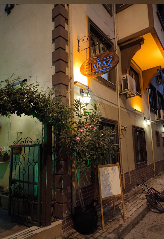 Araz Apart