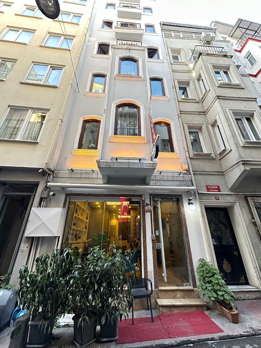 TAKSİM LİFE HOUSE