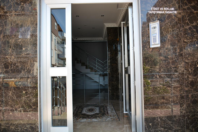 Antalya Akdeniz Üni.Yakın Kiralık Eşyalı 1+1 Apart Daireler (sadece Kız Öğrencilere "YILLIK "verilir)