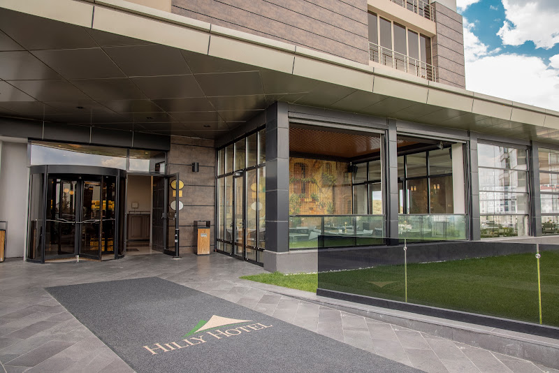Hilly Hotel