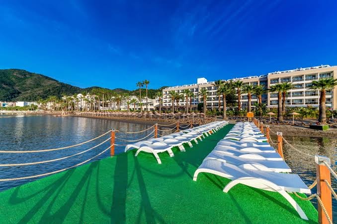 Golden Rock Beach Hotel