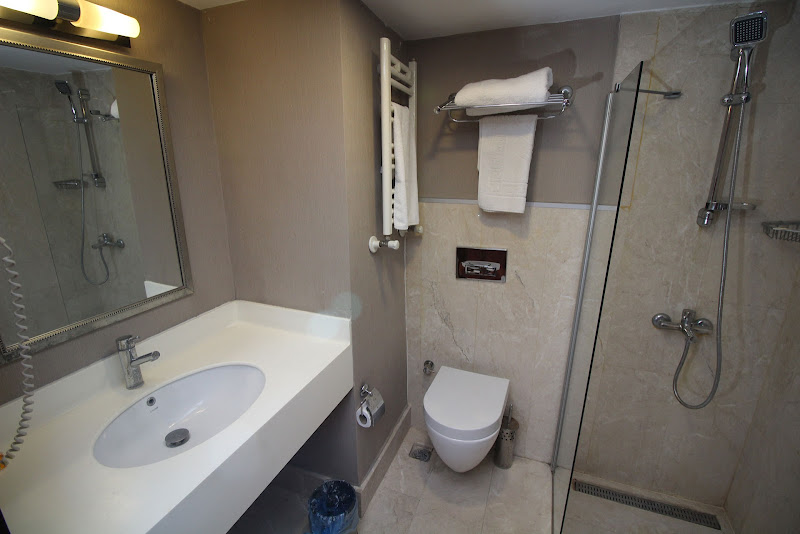 Vali Erdoğan Şahinoğlu Hitit Otel