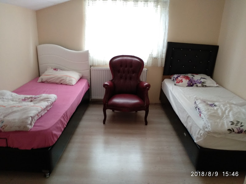 Hacı Nevruz Apartları , Kars'ta Aylık, Günlük ve Haftalık Kiralık Daireler