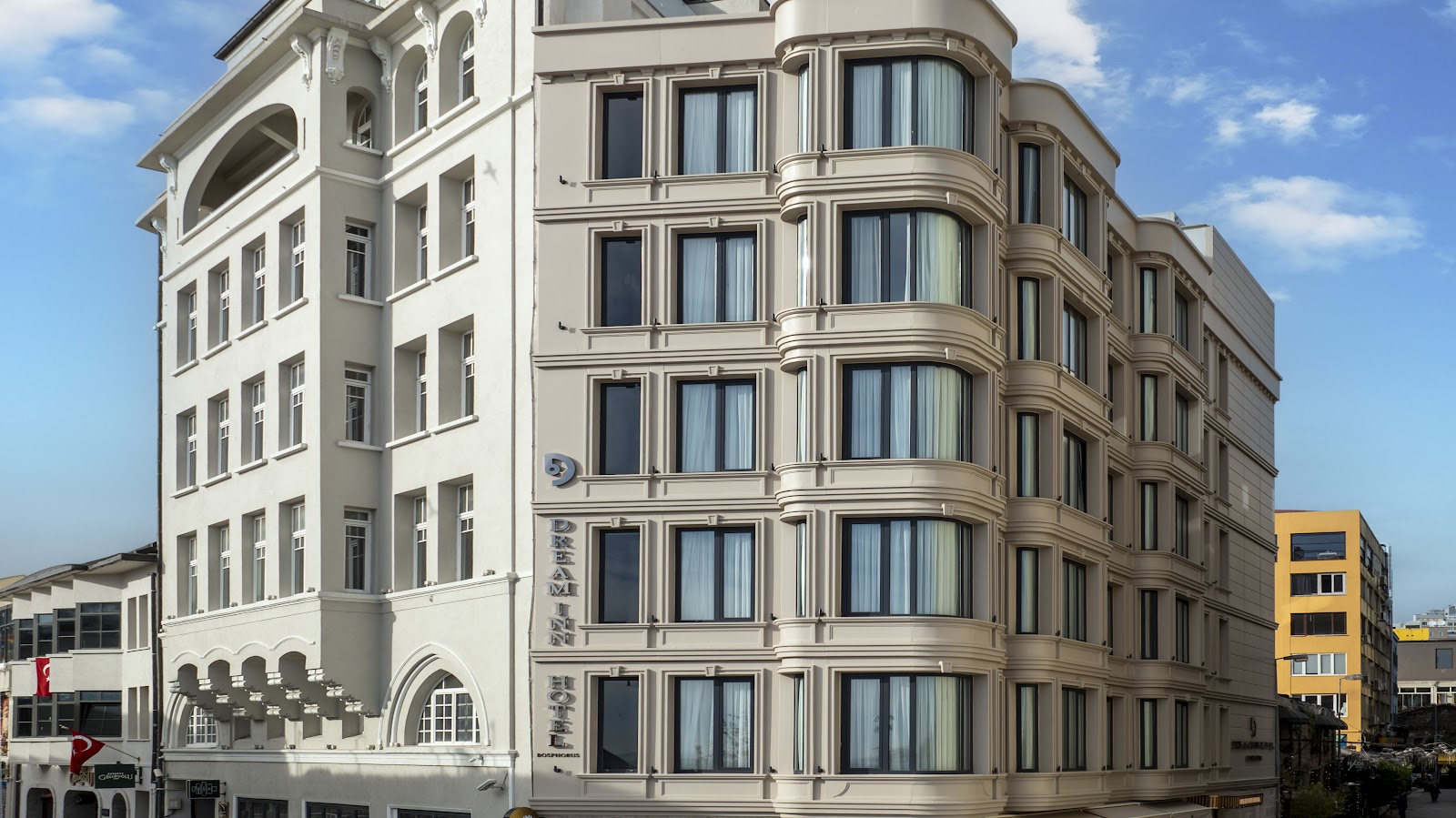 Novotel İstanbul Bosphorus