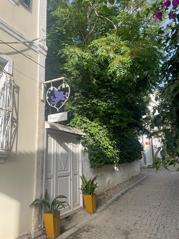 Rengigül Guest House