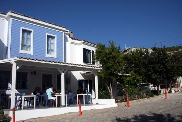 Bozcaada Bademlik Otel