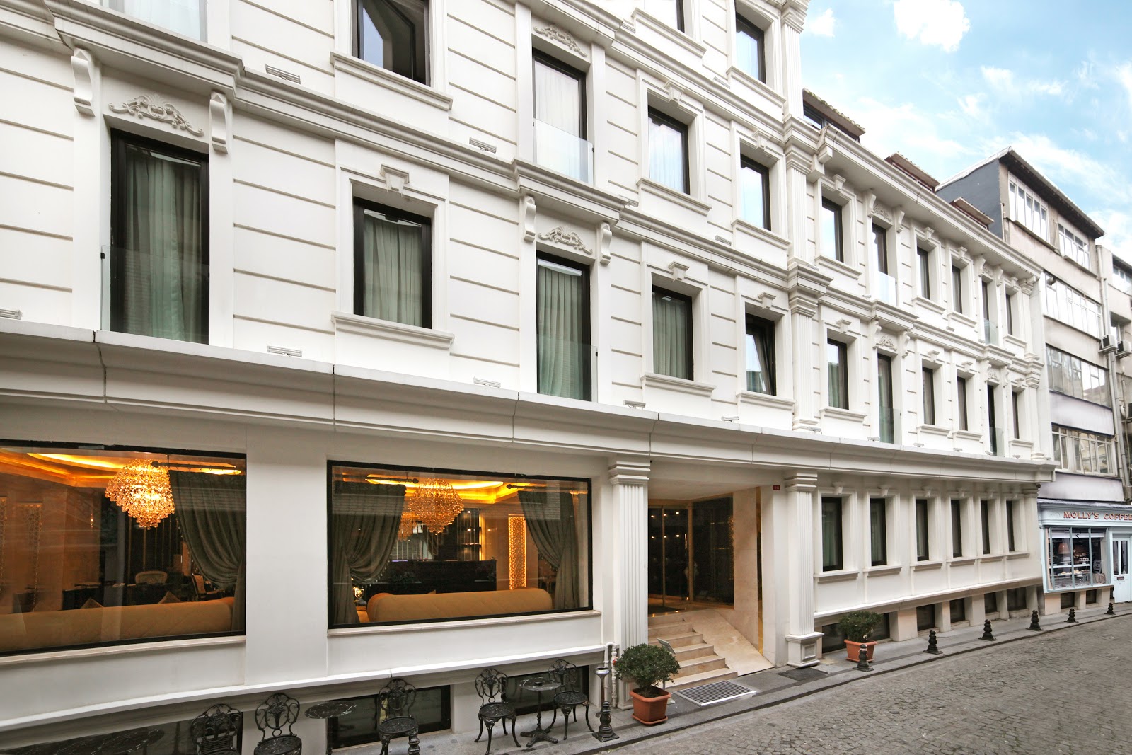 Nowy Efendi Hotel