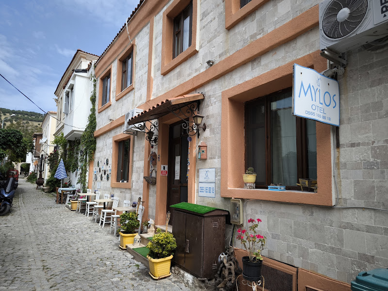 Mylos Hotel