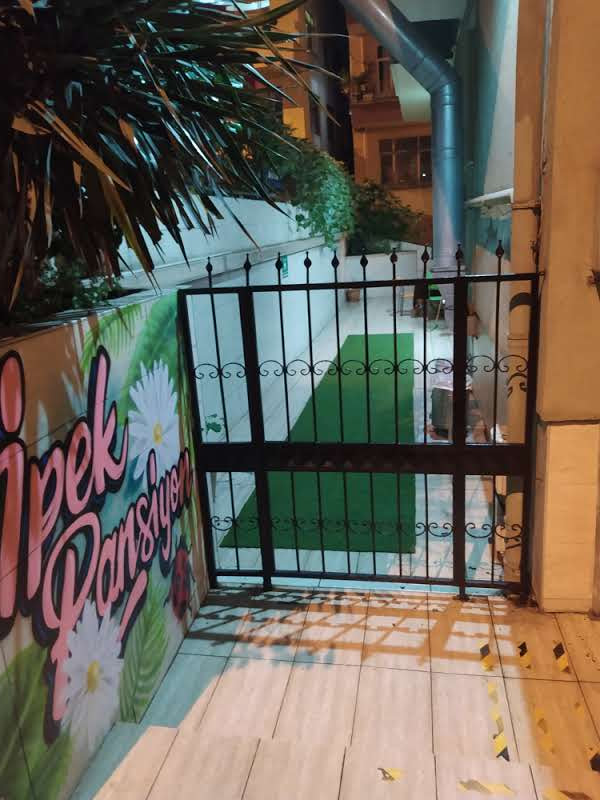 İpek Kız Öğrenci Yurdu Pansiyon & Hostel & Apart