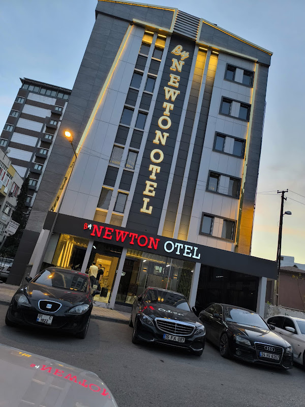 By Newton otel
