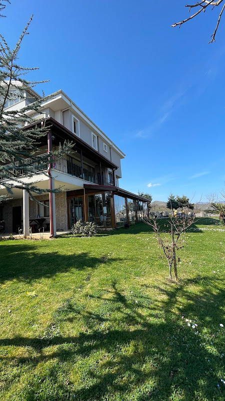 فلل للايجار في طرابزون - Black villa