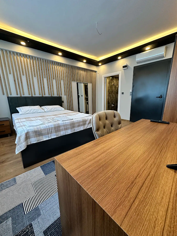 The Port Palace Otel