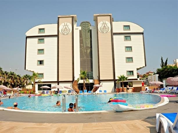 İzan Hotel