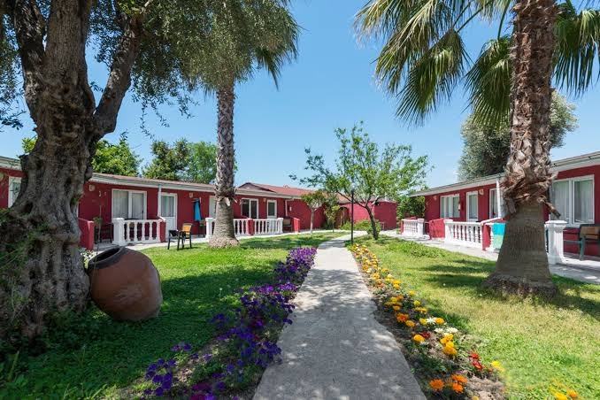 Can Garden Beach Hotel