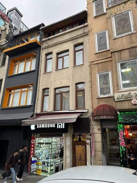 Taksim Landhouse Hotel