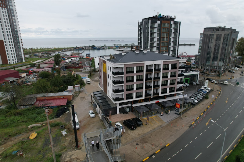 RENA GRAND RESİDENCE & SUİT