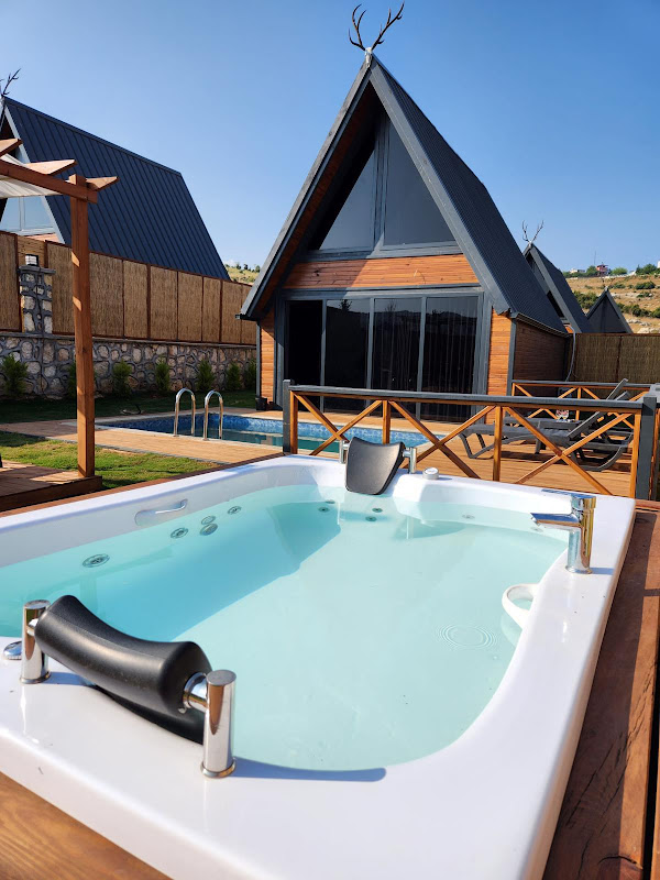 No:33 Bungalows OTEL