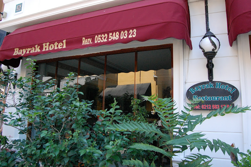 Bayrak Hotel & Restaurant