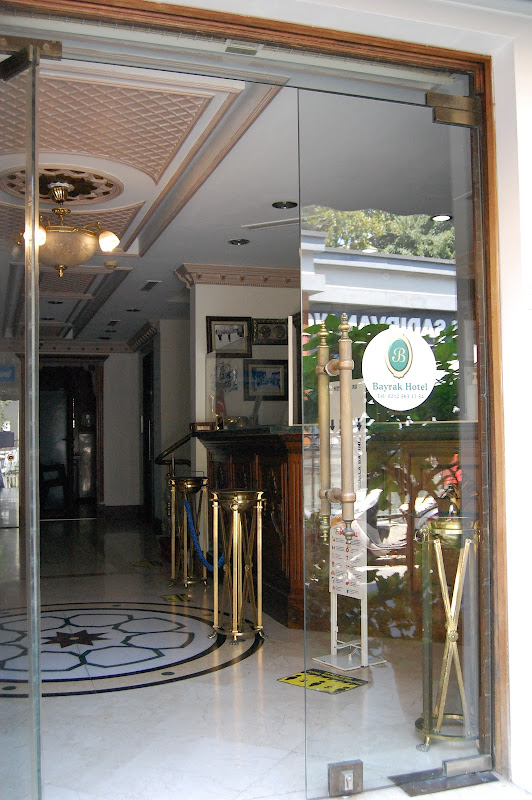 Bayrak Hotel & Restaurant