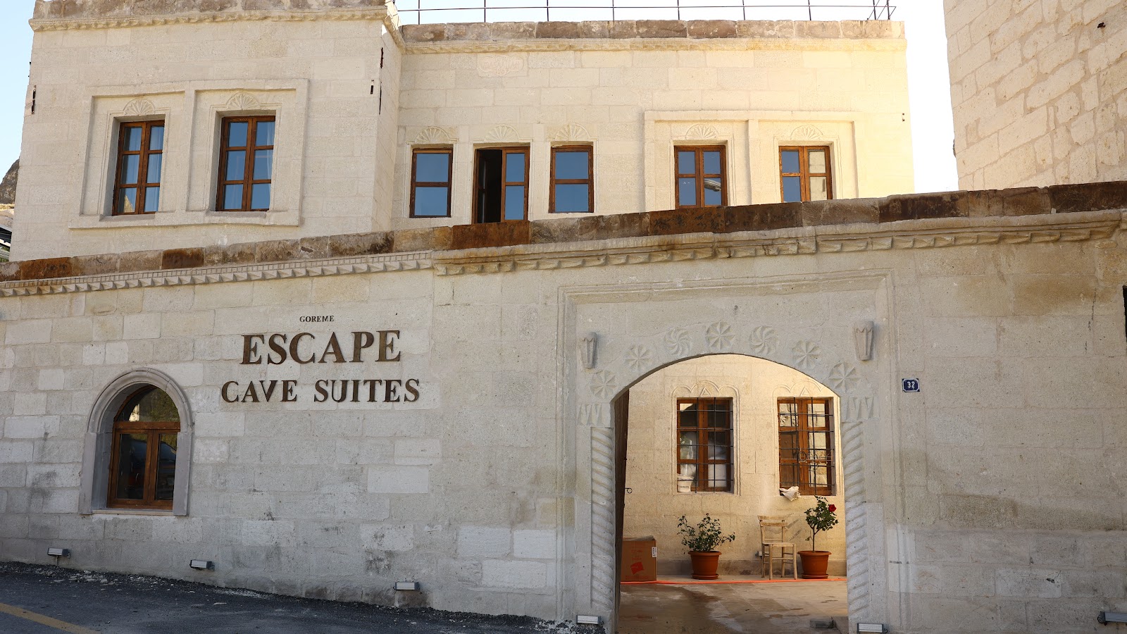 Medusa Cave Hotel