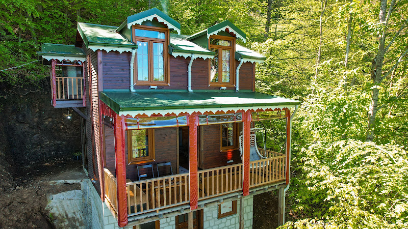 NAZENDE BUNGALOV & DAĞ EVİ
