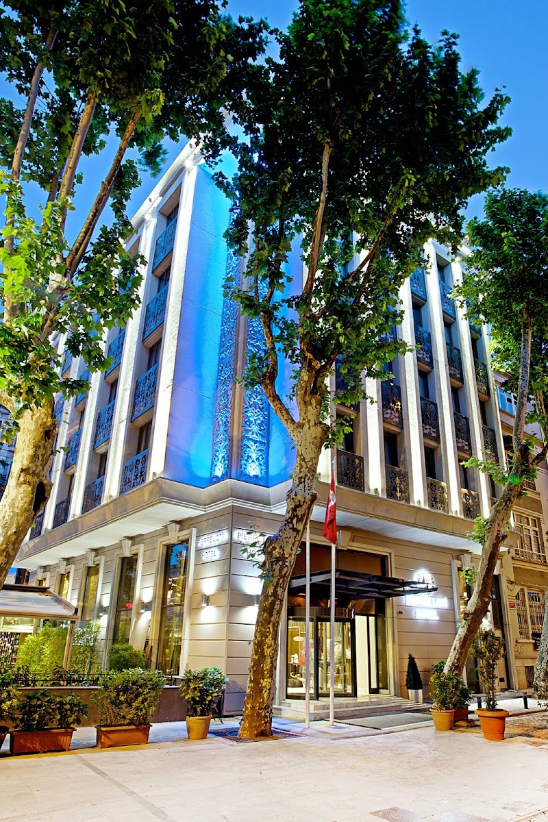 Deluxe Golden Horn Hotel