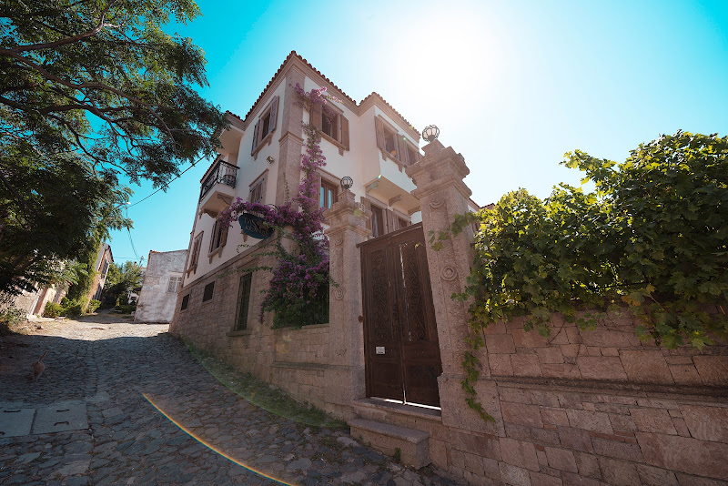 Cunda Taş Konak Otel