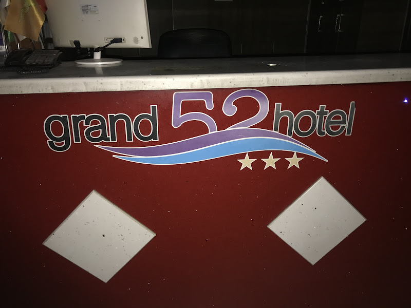 Grand 52 Hotel
