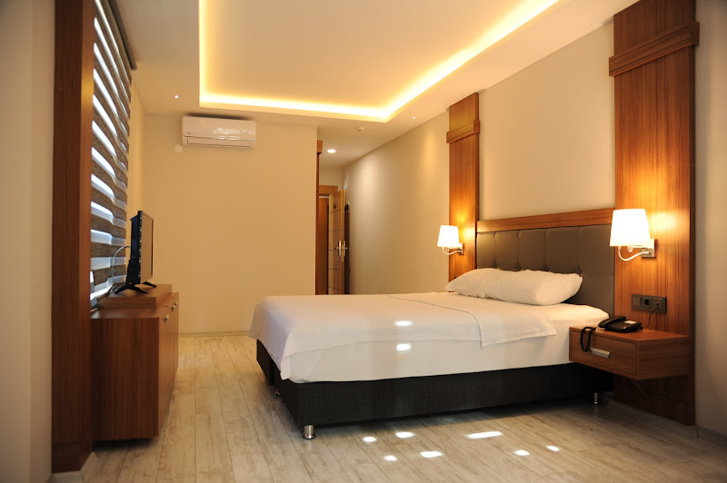 GRAND YENİÇERİ HOTEL